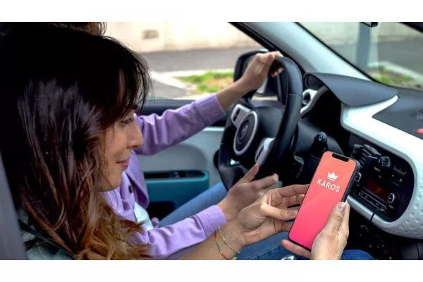 personne covoiturant avec l'application Karos
