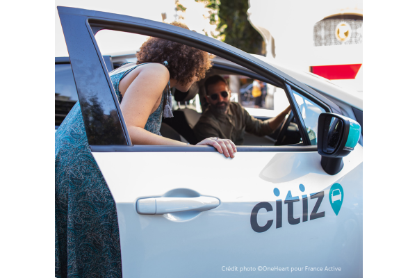 Autopartage Citiz conducteur passagère
