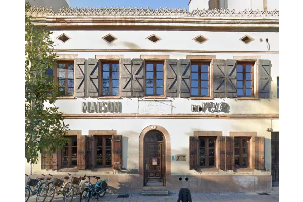 Façade de la maison du vélo