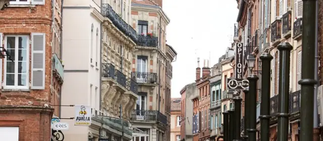 Photo d'une rue du centre-ville de Toulouse